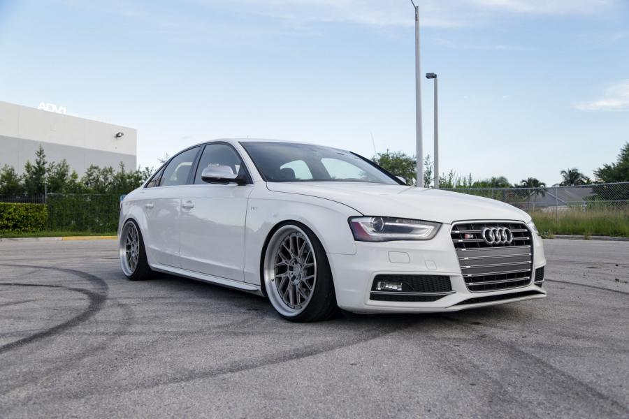  Audi S4 Sedan on ADV.1 Wheels (ADV8R TRACK FUNCTION) 2016 года  (фото 1 из 11)